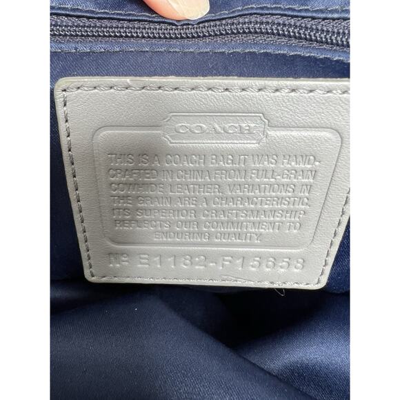 Coach Gray Silver Kiss Lock Handbag Purse F15658 - Picture 12 of 16